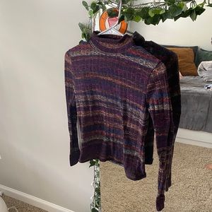 Multicolor ribbed mock neck sleeve